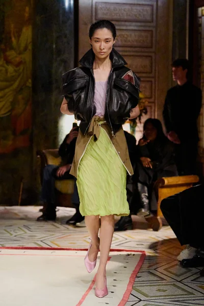 Look 53